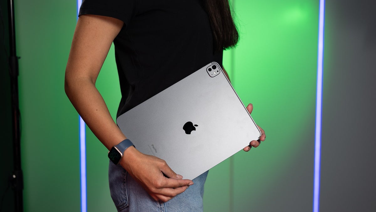 Apple iPad Pro 13 (2025)