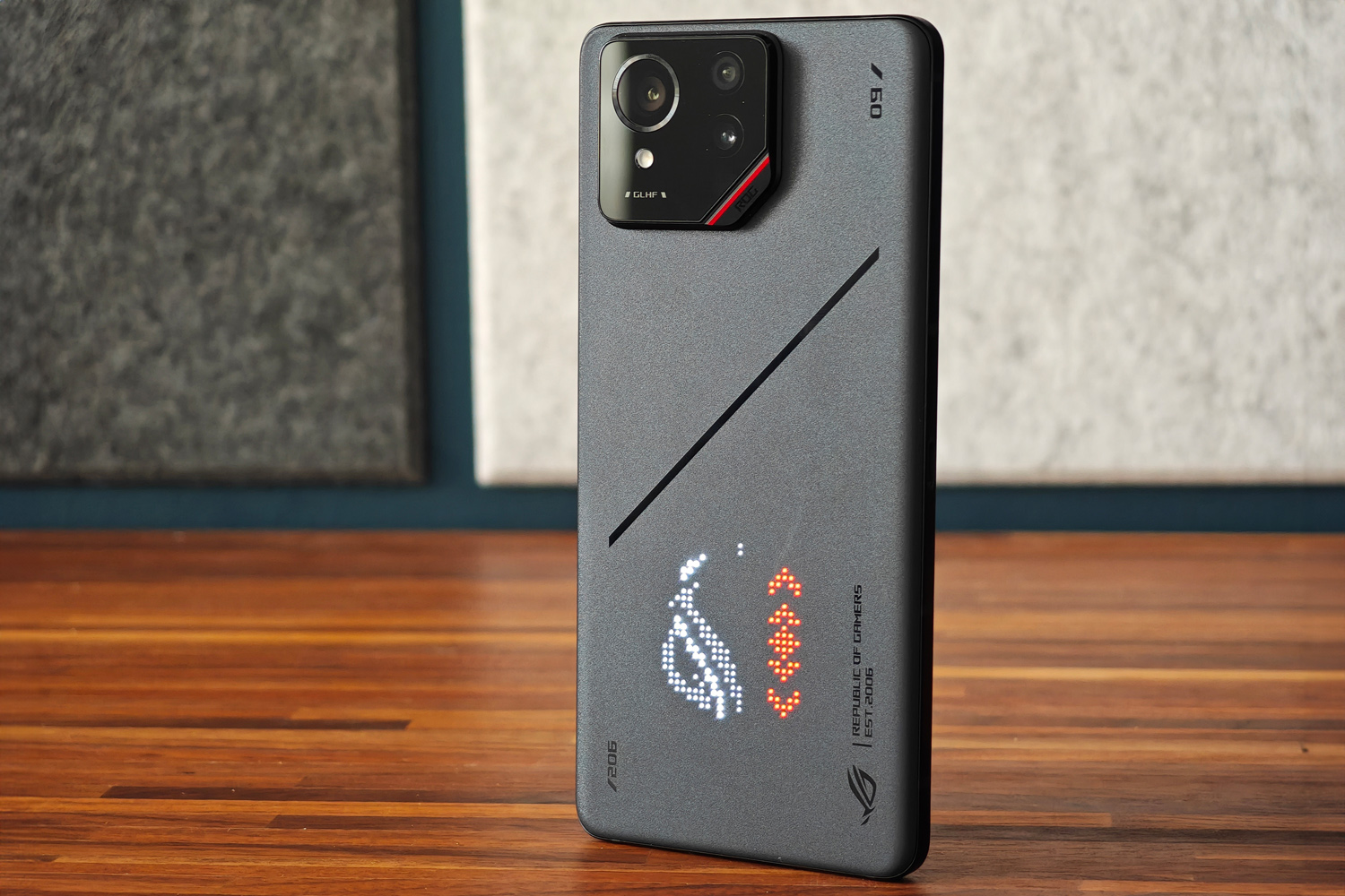 Asus ROG Phone 9 Resim 4