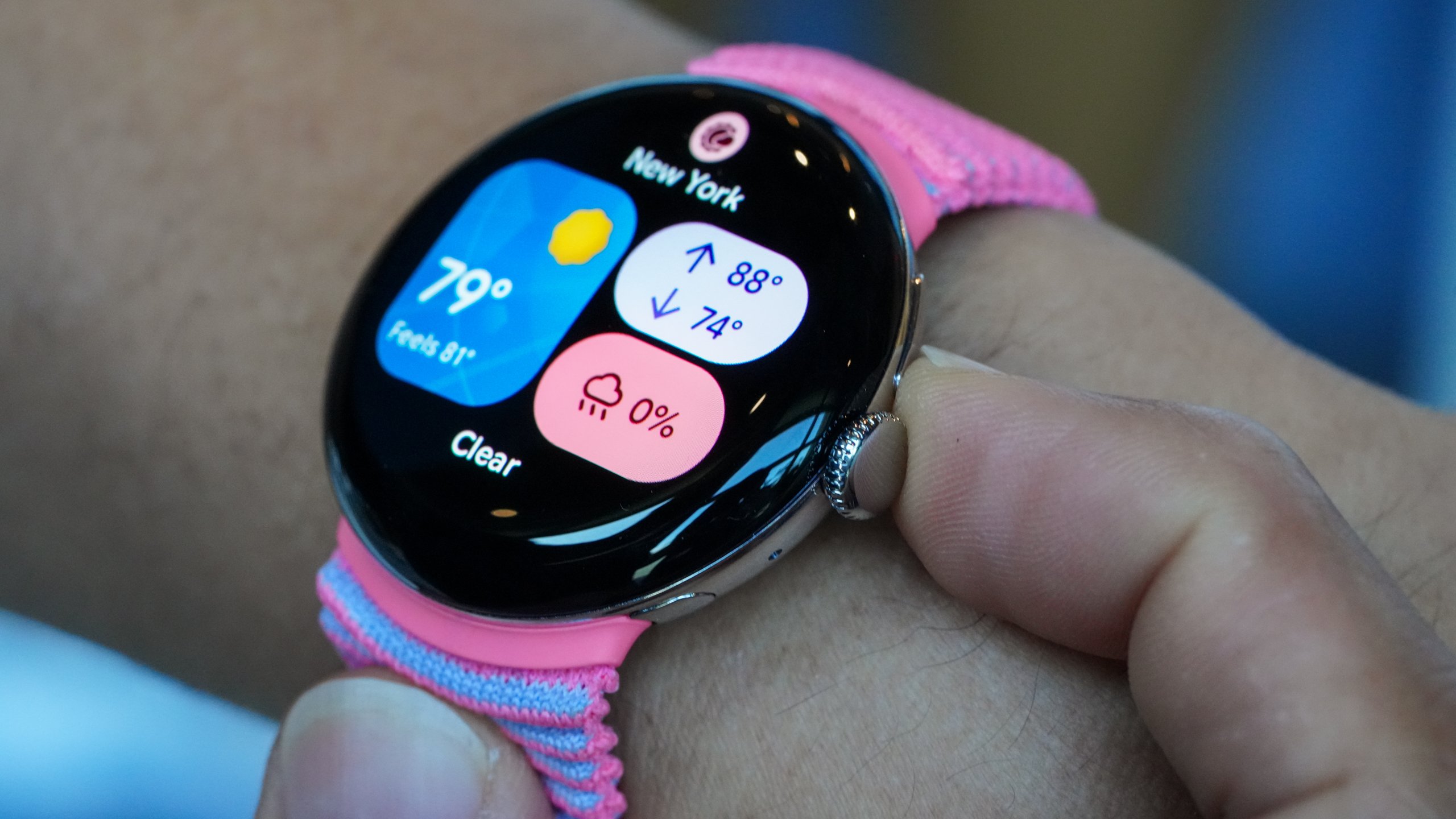 Google Pixel Watch 4 Resim 4