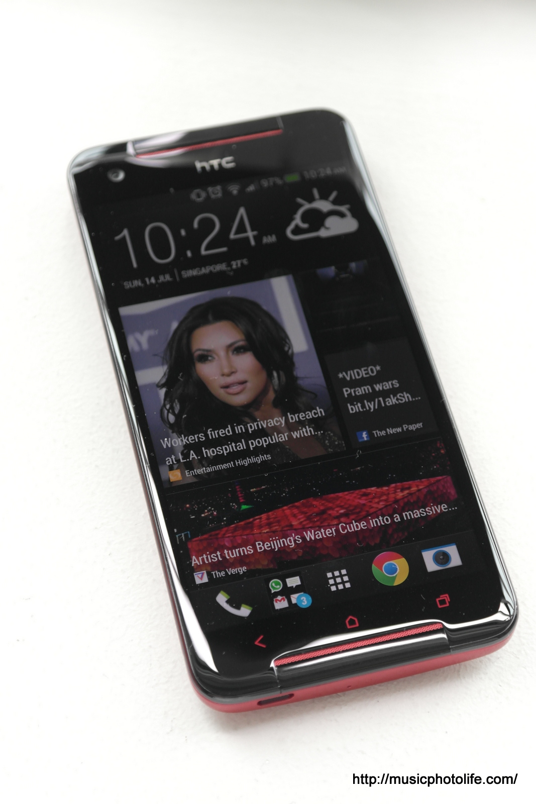 HTC Butterfly S Resim 2