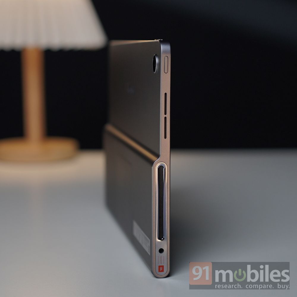 Lenovo Tab Plus Resim 5