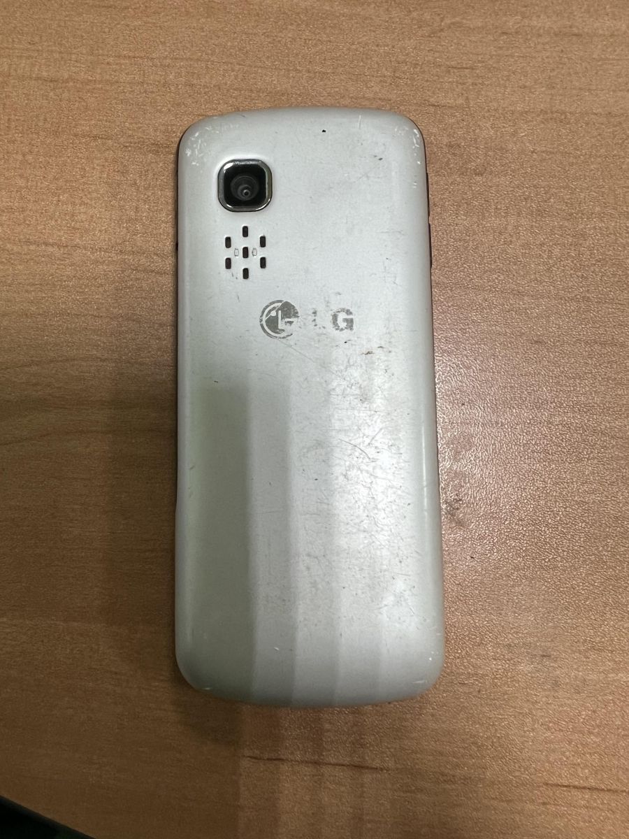 LG S367 Resim 2