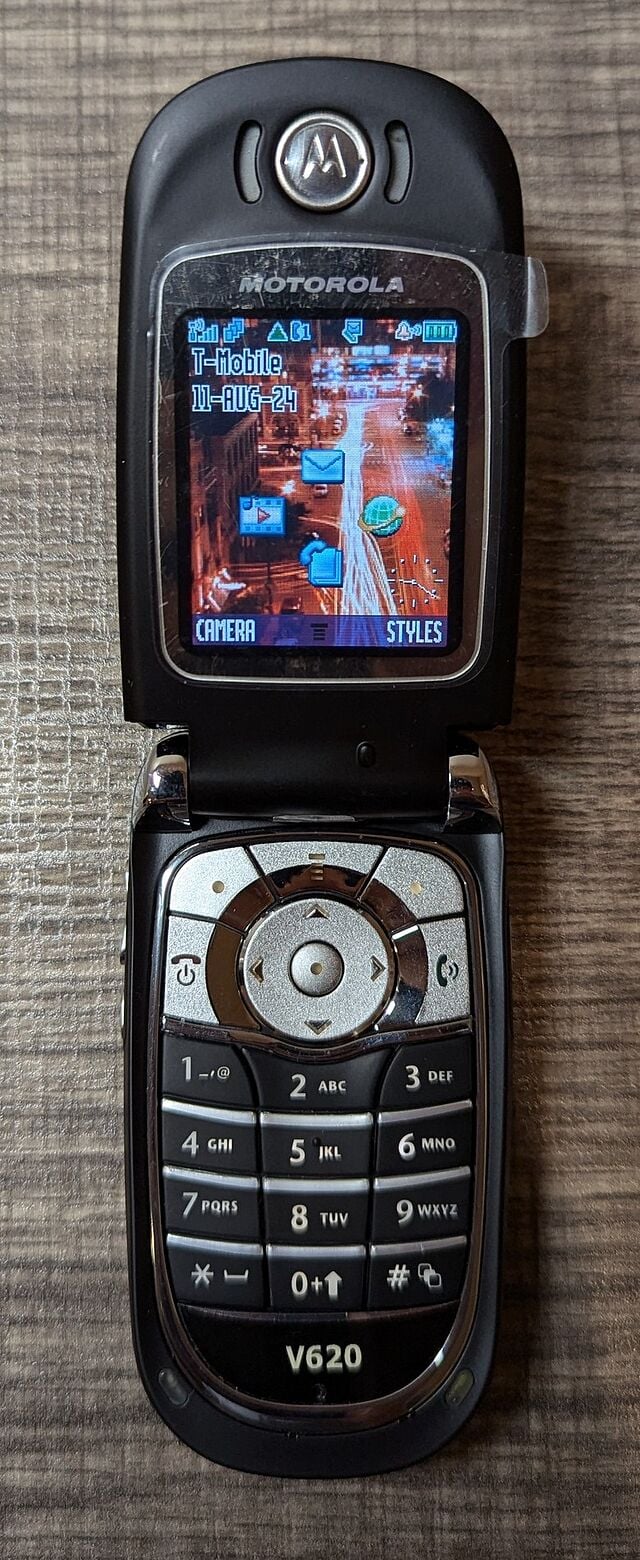 Motorola V620