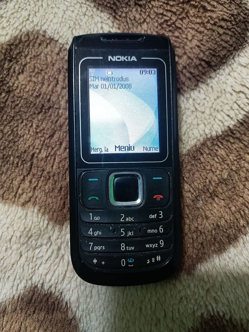Nokia 1680 classic Resim 4