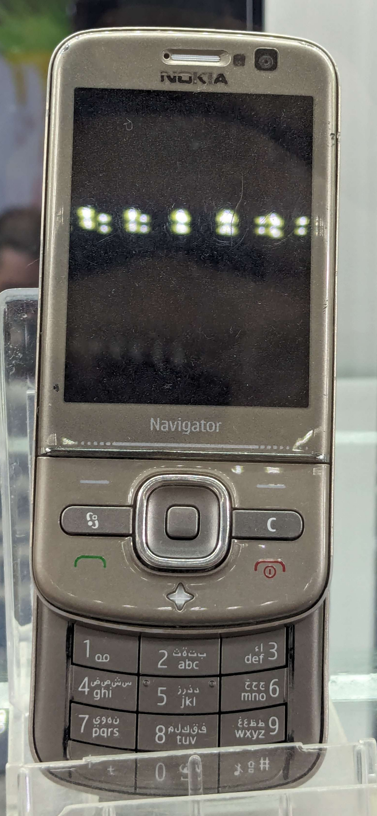 Nokia 6710 Navigator Resim 4