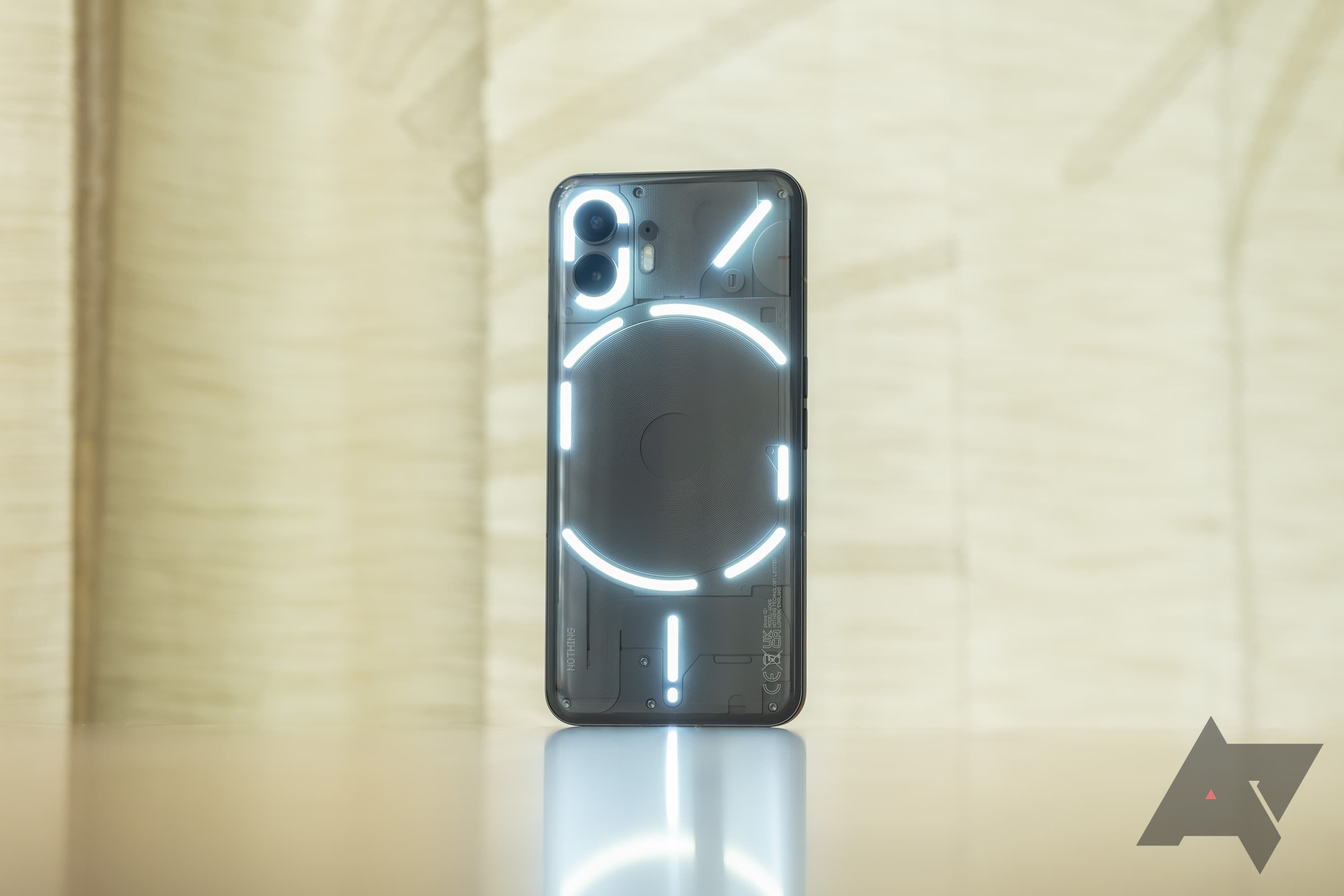 Nothing Phone (2) Resim 5