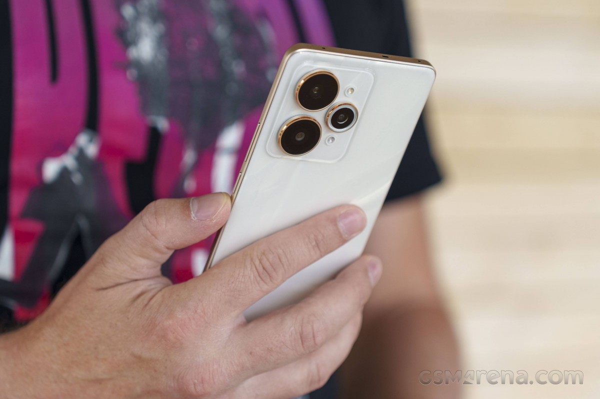 Realme 15 Lite Resim 3