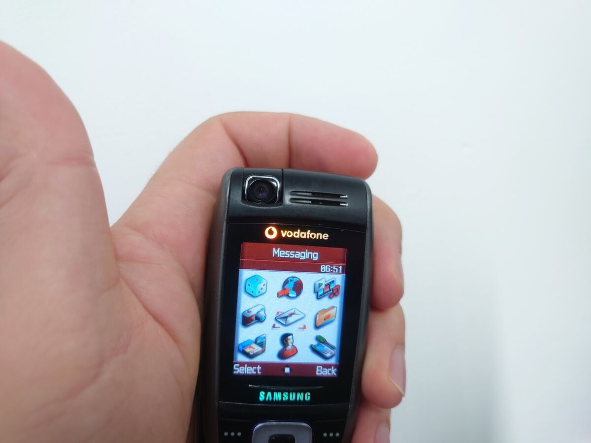 Samsung E860 Resim 3