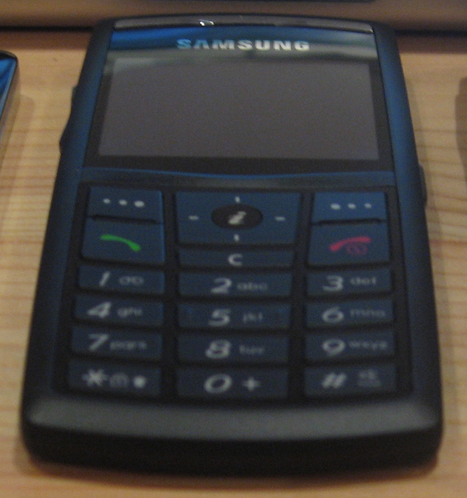 Samsung X820 Resim 3