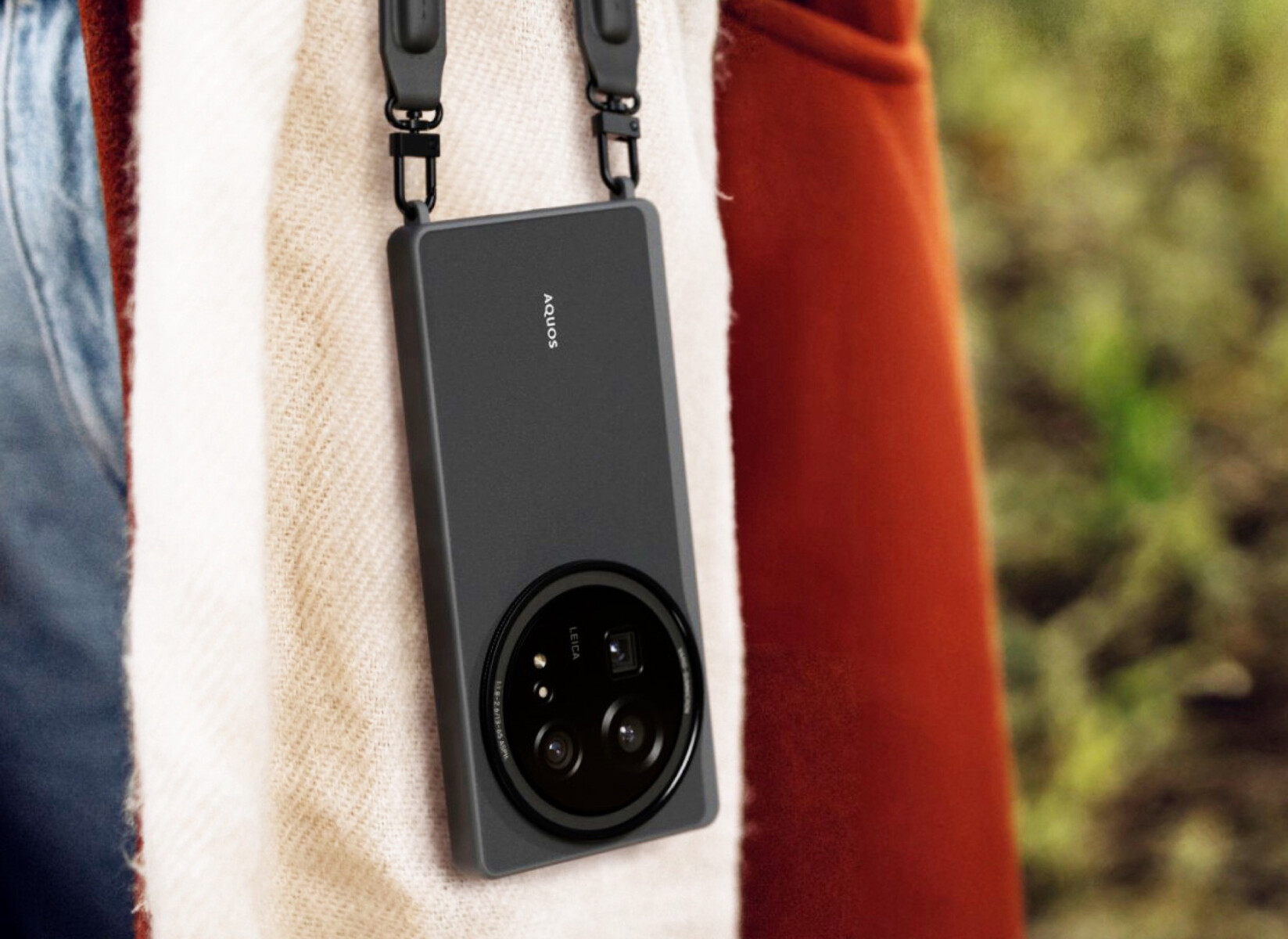 Sharp Aquos R9 pro Resim 3